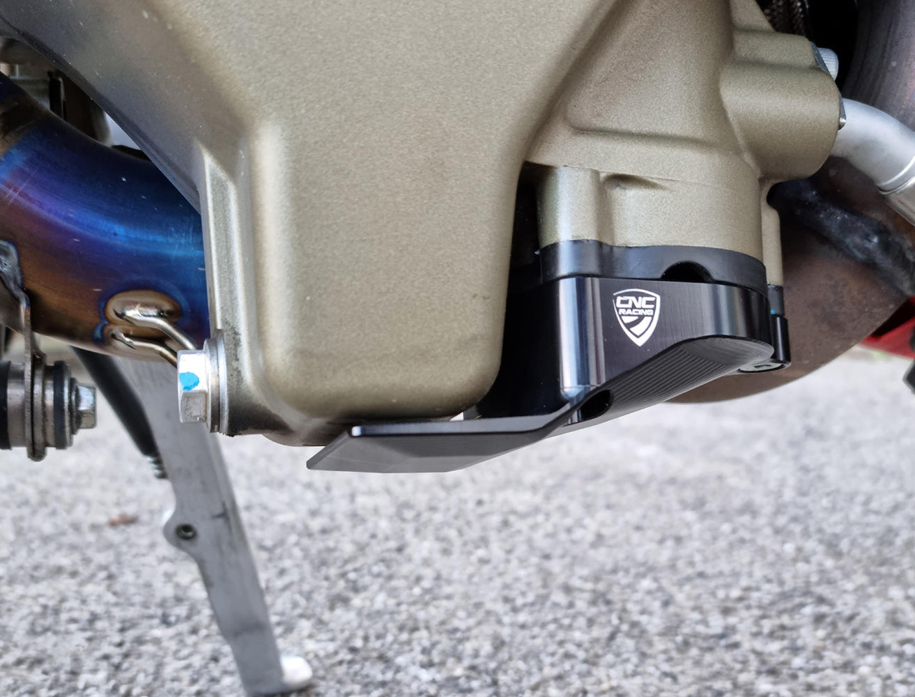 CNC Racing Oil Pan Guard [Panigale V4, Streetfighter V4]