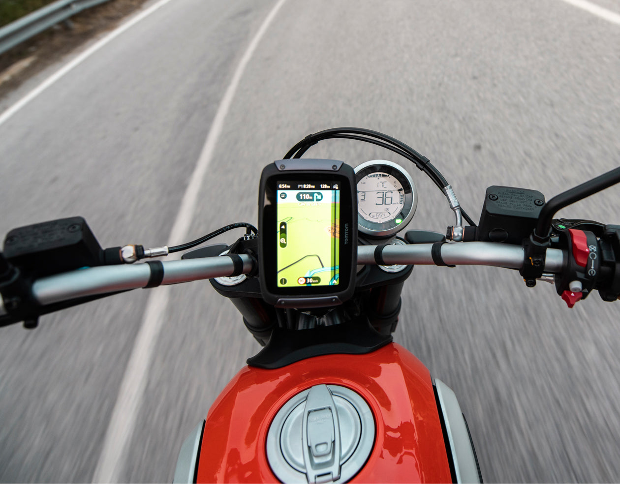 TomTom RIDER 550 World Maps Motorcycle and Car Navigator